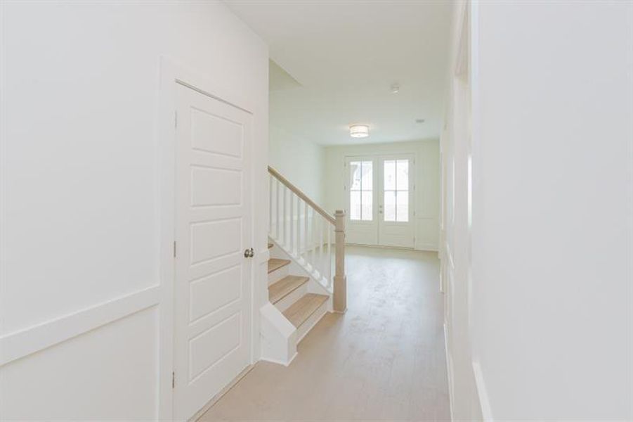 Spacious, unfurnished interior of a new home in , Gainesville (Image 20).