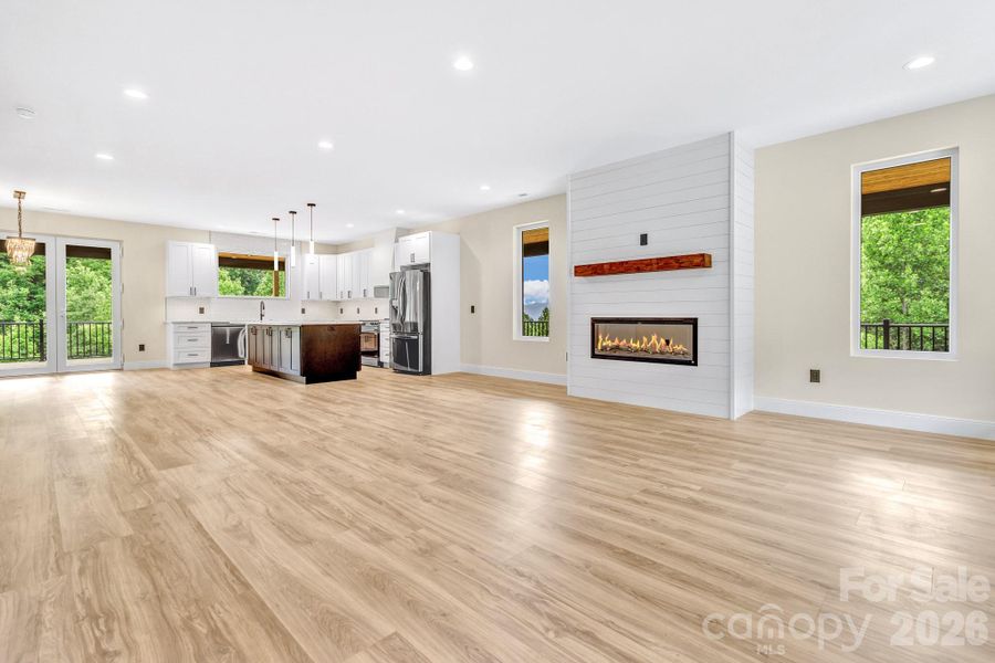 Spacious, unfurnished interior of a new home in , Hendersonville (Image 36).