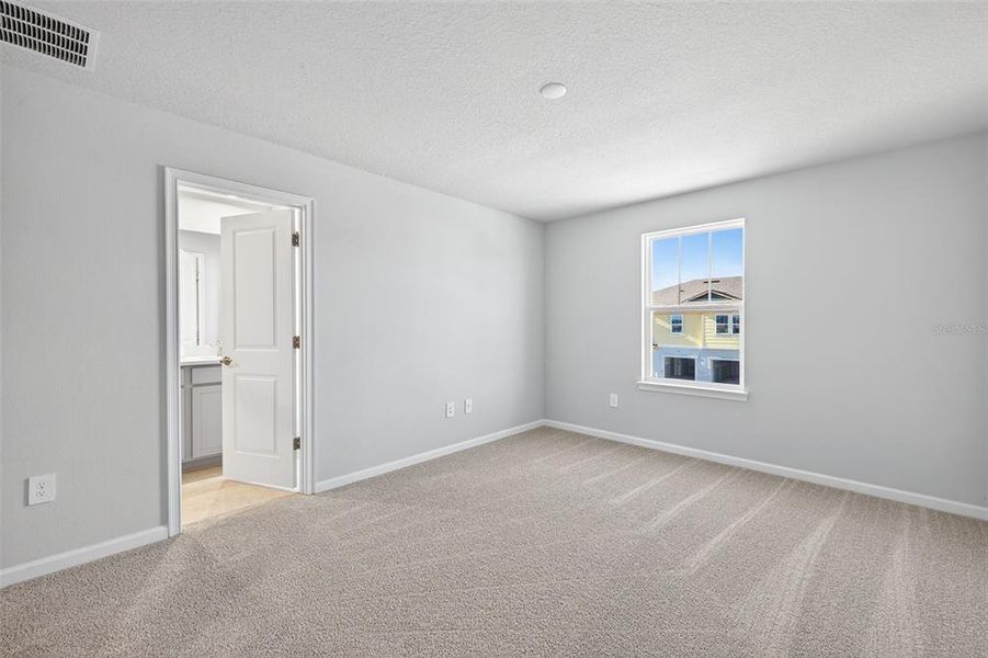 Spacious, unfurnished interior of a new home in Crosswind Ranch, Parrish (Image 17).