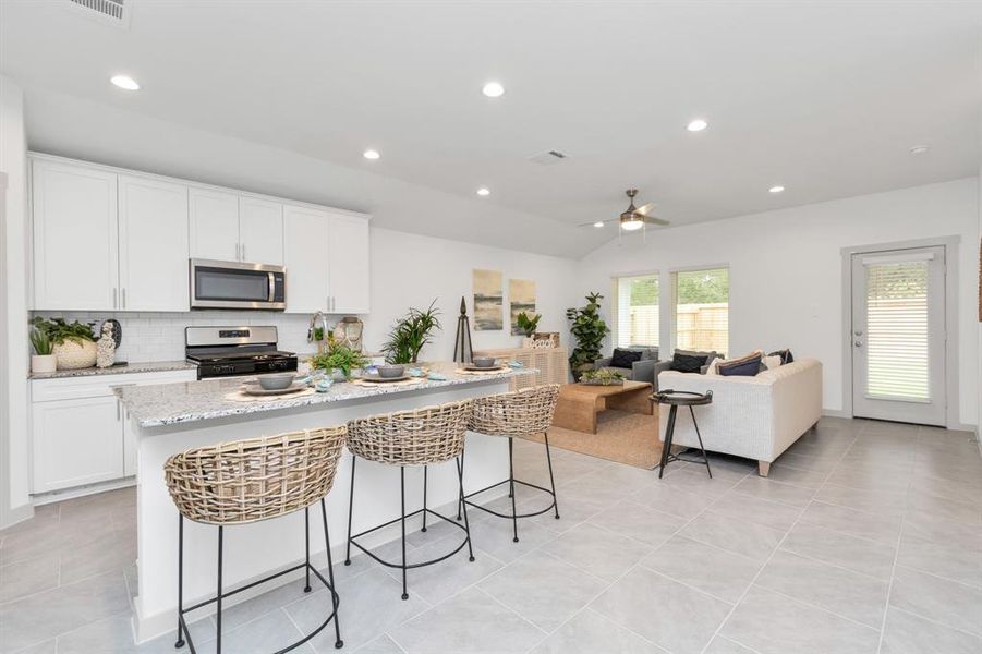 Image 7 of a home in Post Oak Pointe.