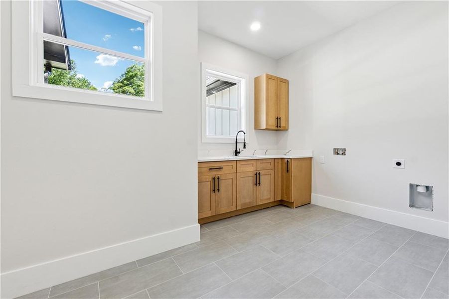 Furnished interior view inside a new home in , Monroe (Image 6).