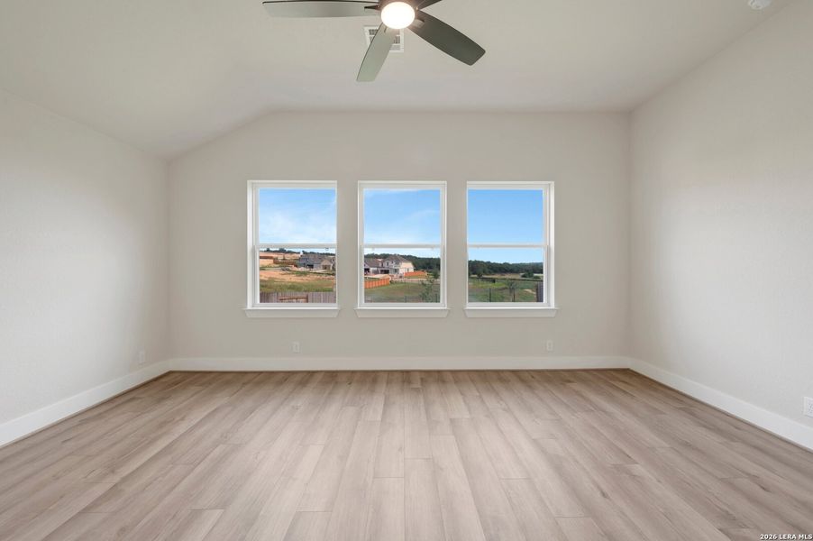 Spacious, unfurnished interior of a new home in Meyer Ranch – Legacy Series, New Braunfels (Image 25).