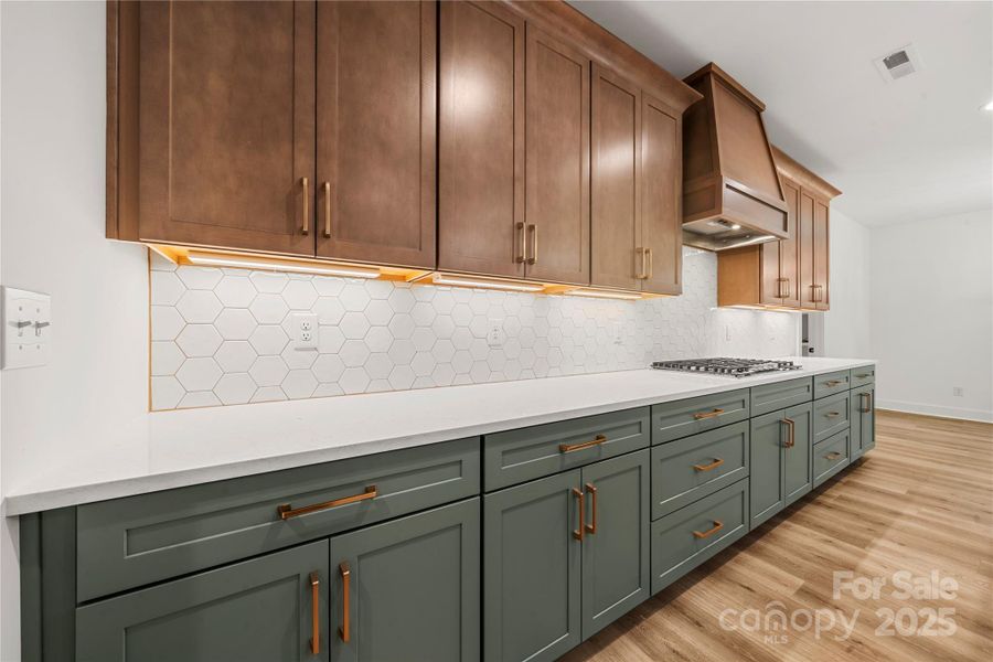 Furnished interior view inside a new home in , Gastonia (Image 7).