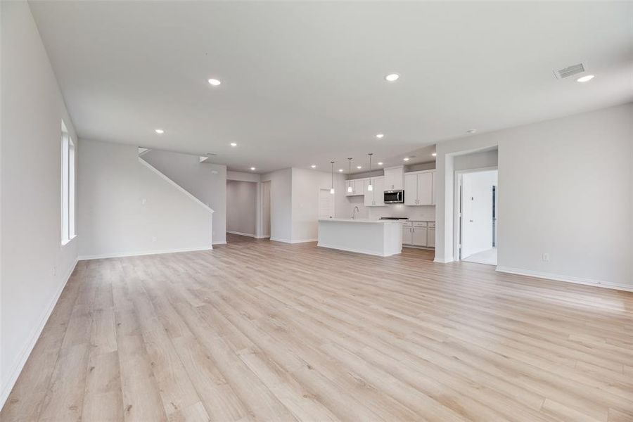 Furnished interior view inside a new home in Spiritas Ranch, Little Elm (Image 15). Furnished interior view inside a new home in Spiritas Ranch, Little Elm (Image 15).