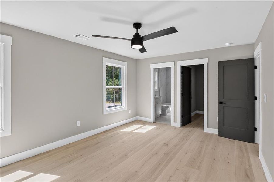 Spacious, unfurnished interior of a new home in , Stone Mountain (Image 130).