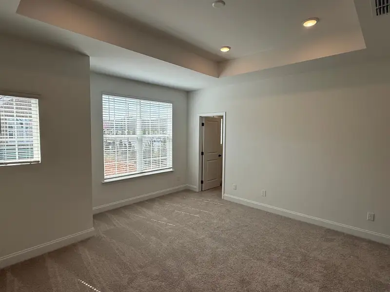 Spacious, unfurnished interior of a new home in Promenade at Clari Park, Murfreesboro (Image 9).
