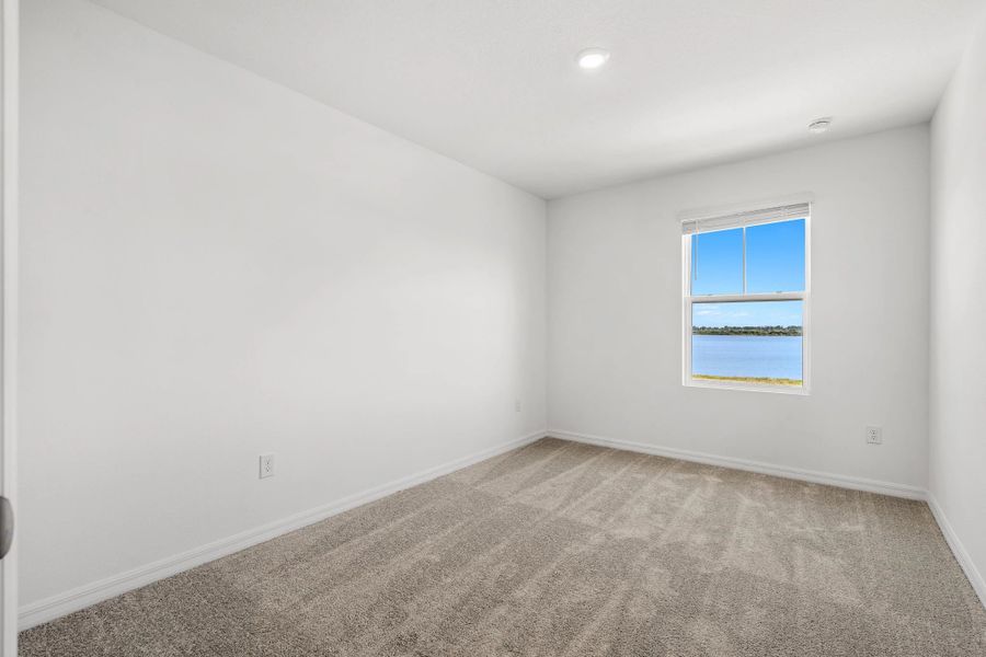 Spacious, unfurnished interior of a new home in Catamaran Cove, Rockledge (Image 28).