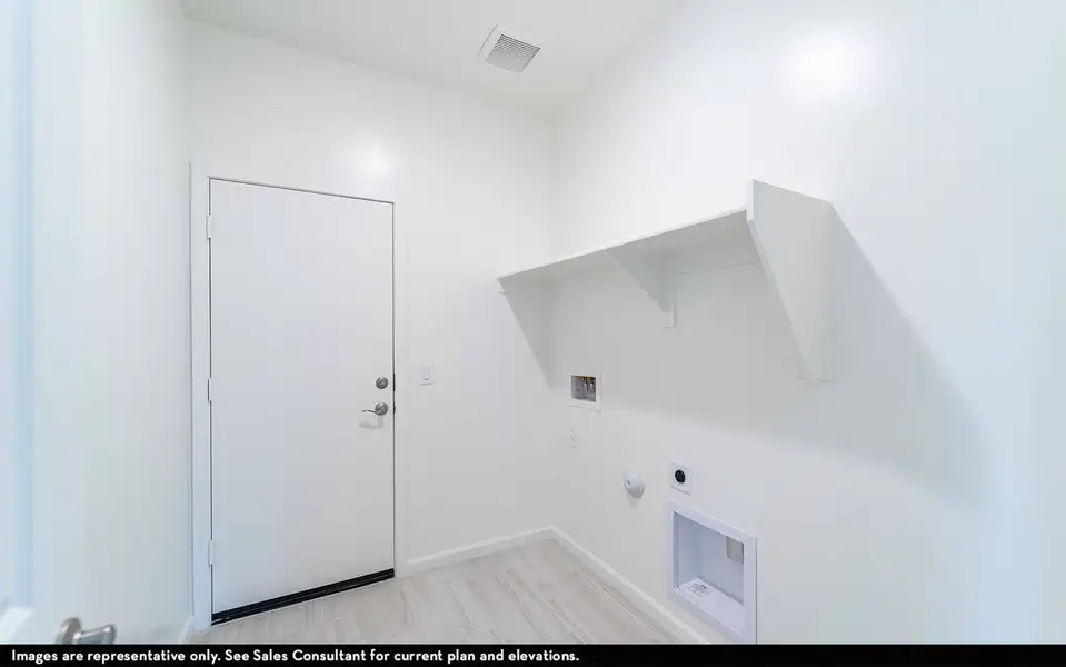 Representative unfurnished interior of a home built from the Marana by CastleRock Communities in Rancho Mirage, Maricopa (Image 16).