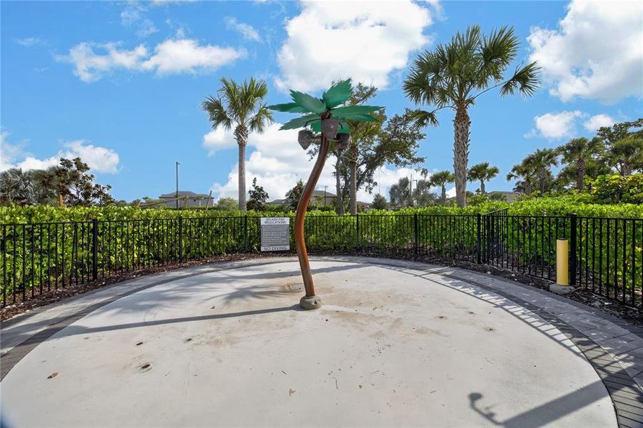 Community amenities in , Nokomis (Image 52).