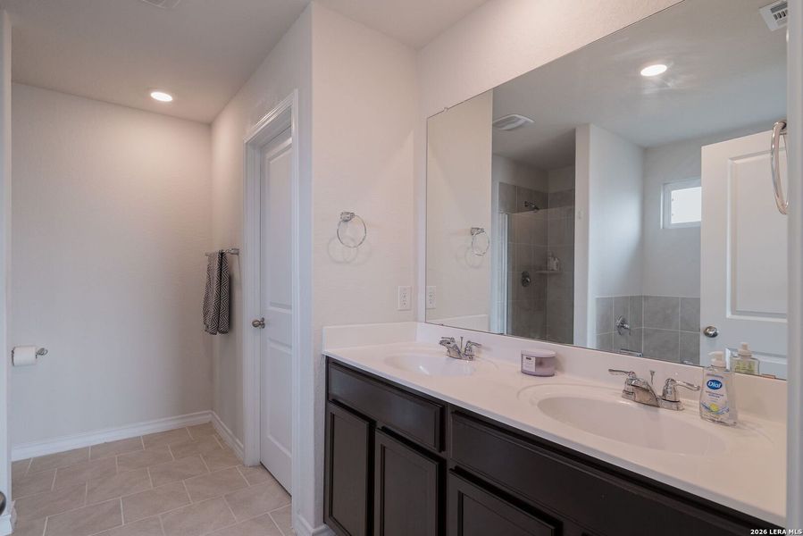 Furnished interior view inside a new home in Laurel Vistas, San Antonio (Image 8).