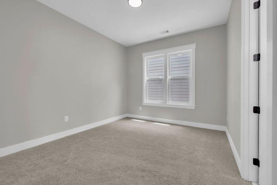 Spacious, unfurnished interior of a new home in , Marietta (Image 27).