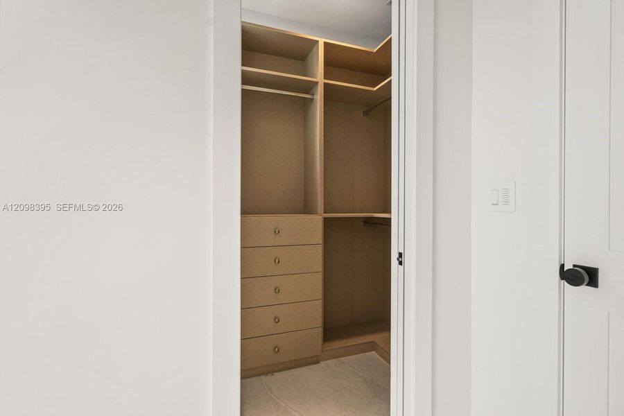 Image 71 of a home in .