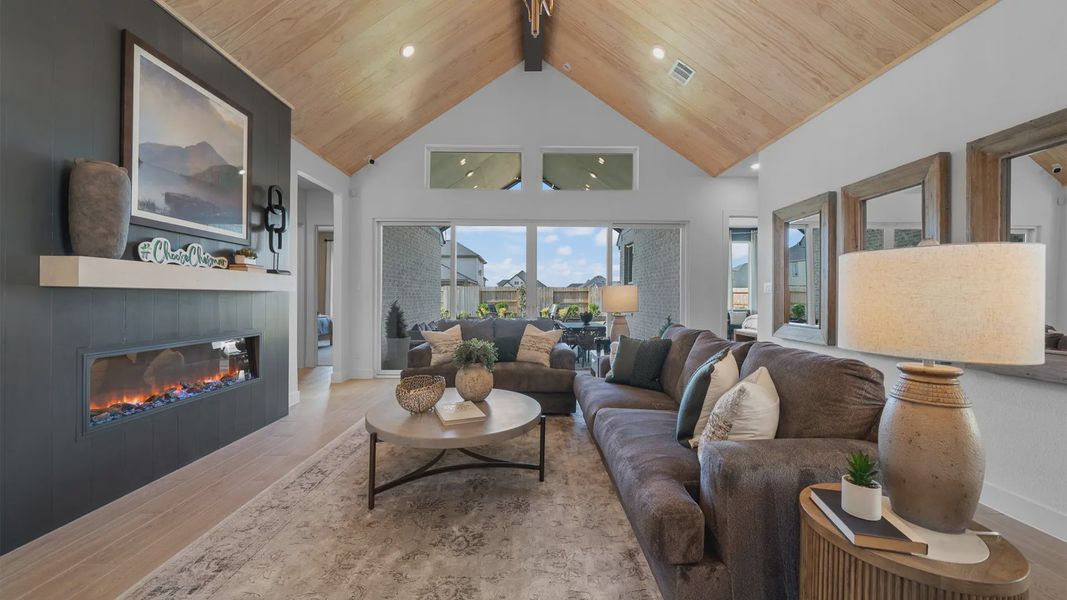 Representative furnished interior of a home built from the Brentwood by Chesmar Homes in Wildrye 60', Waller (Image 20). Representative furnished interior of a home built from the Brentwood by Chesmar Homes in Wildrye 60', Waller (Image 20).