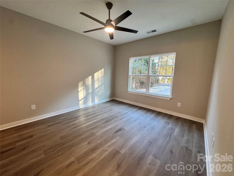 Spacious, unfurnished interior of a new home in , Rockwell (Image 16).