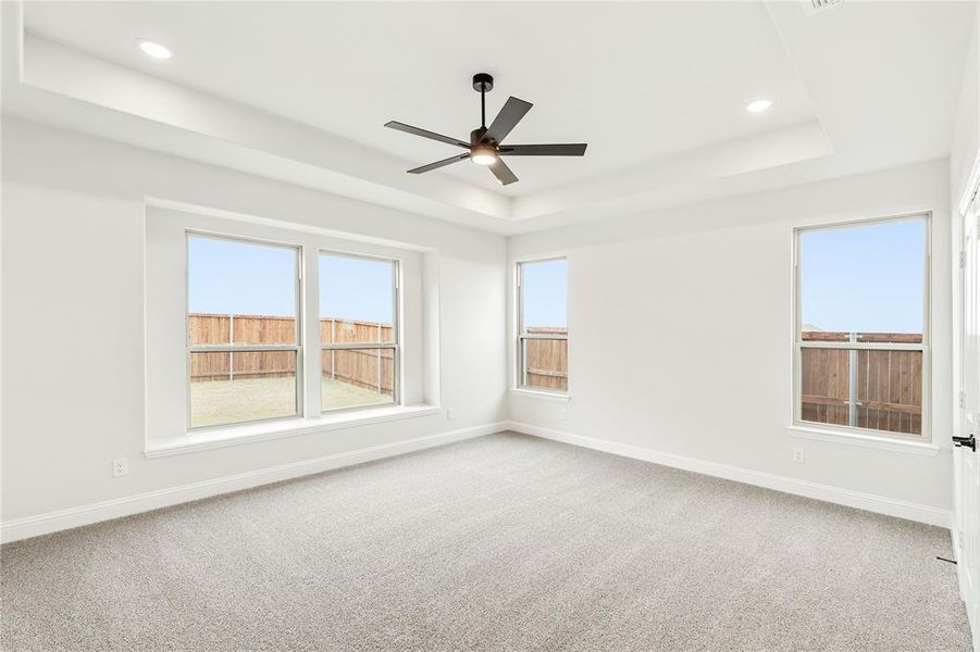 Spacious, unfurnished interior of a new home in Stone River Glen 60s, Royse City (Image 32).