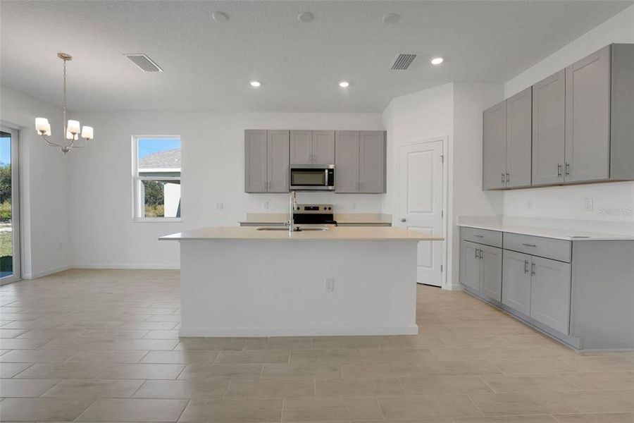 Furnished interior view inside a new home in Willowbrook North, Winter Haven (Image 10).
