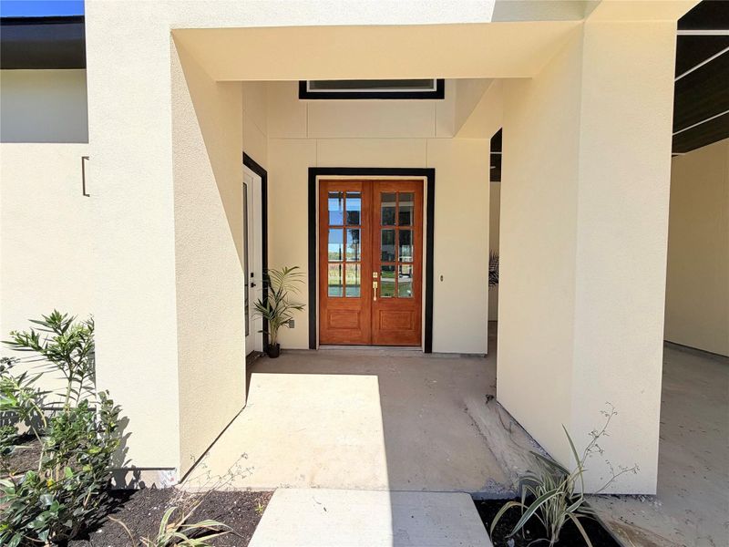 Exterior details and patio area of a home in , Dayton (Image 3).