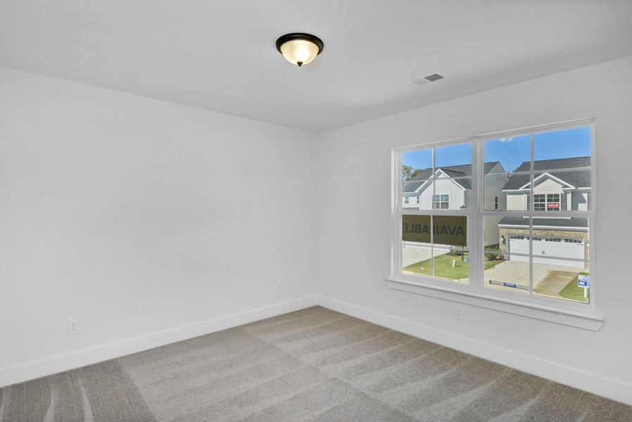Spacious, unfurnished interior of a new home in Ashton Lakes, Lexington (Image 36).