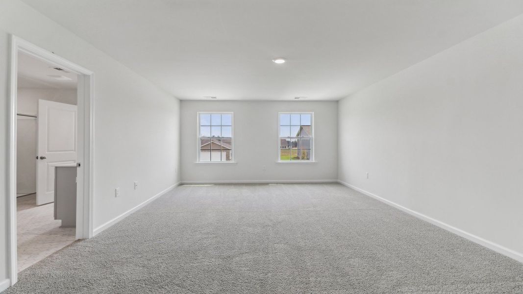 Spacious, unfurnished interior of a new home in Hunter's Branch, Hopkins (Image 23).