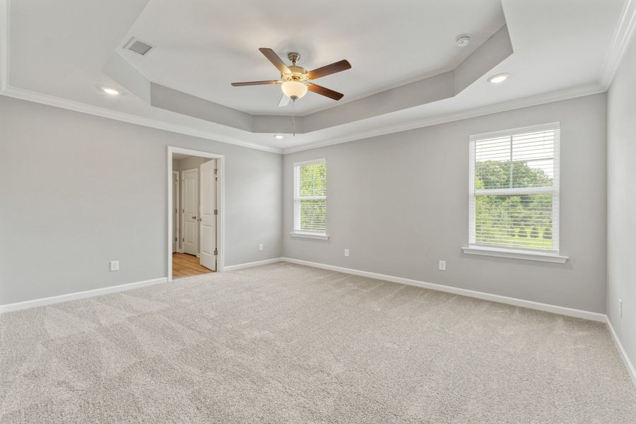 Spacious, unfurnished interior of a new home in Stillwater, Tullahoma (Image 12).