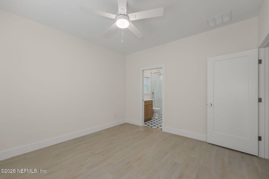 Spacious, unfurnished interior of a new home in , St. Augustine (Image 21).