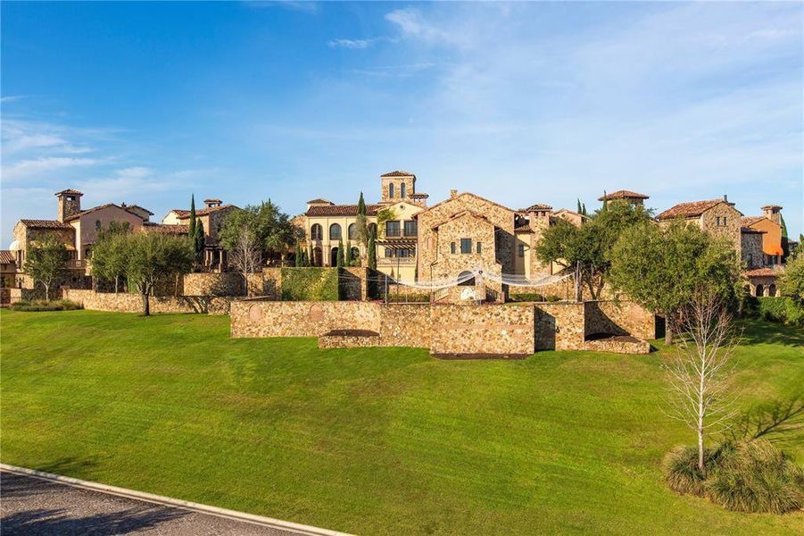 Image 5 of a home in .