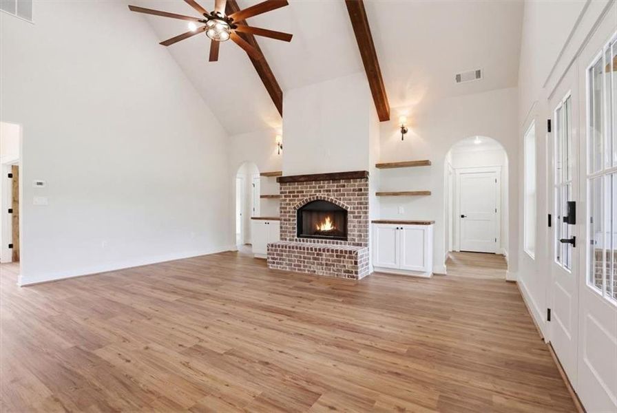 Spacious, unfurnished interior of a new home in , Monroe (Image 66).