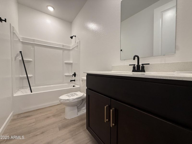 005_Bath 2 005_Bath 2