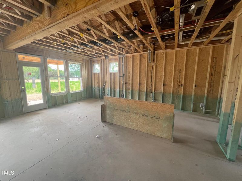 Spacious, unfurnished interior of a new home in Wellers Knoll, Lillington (Image 31).