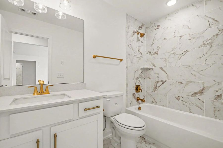 Everly E Bathroom 4