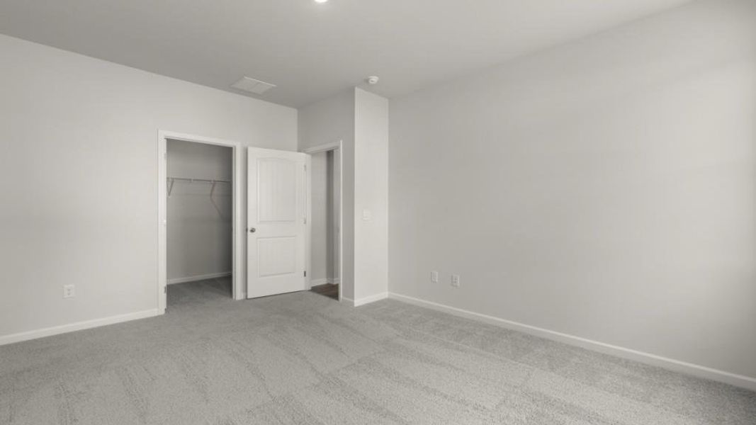 Spacious, unfurnished interior of a new home in Liberty Crossing, Braselton (Image 18).