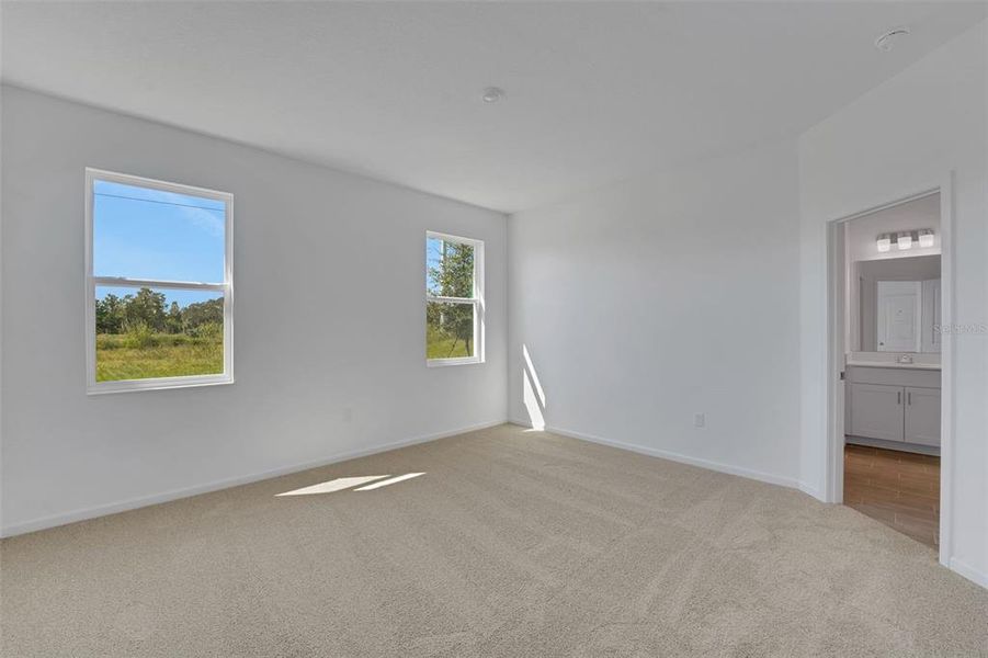 Spacious, unfurnished interior of a new home in Willowbrook North, Winter Haven (Image 14).