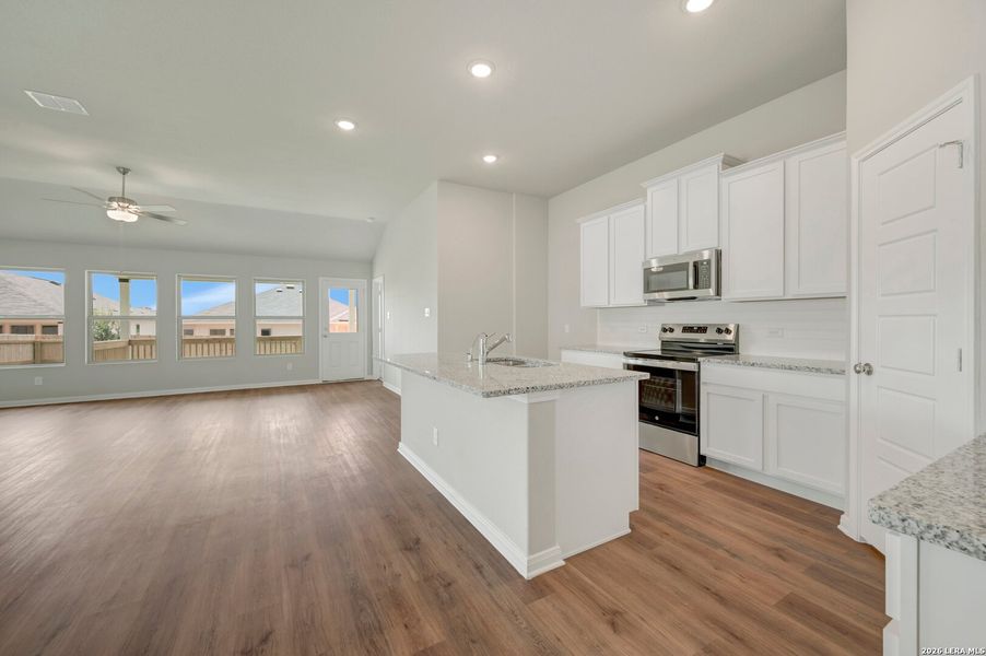 Furnished interior view inside a new home in Greenspoint Heights, Seguin (Image 14). Furnished interior view inside a new home in Greenspoint Heights, Seguin (Image 14).