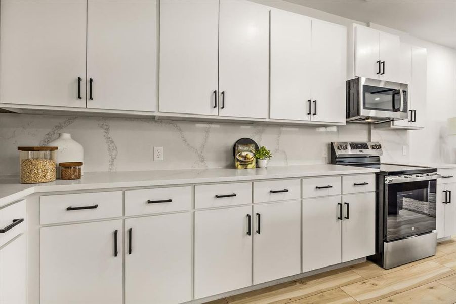 Furnished interior view inside a new home in , Dallas (Image 4). Furnished interior view inside a new home in , Dallas (Image 4).