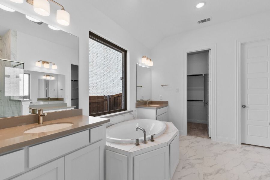 4br New Home in Fort Worth, TX.  - Slide 24