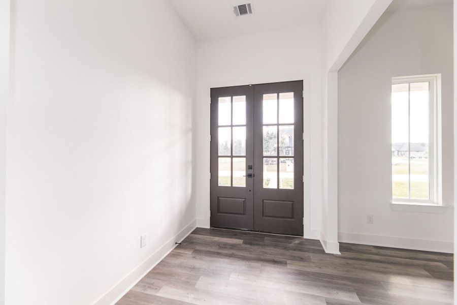 Spacious, unfurnished interior of a new home in , Cypress (Image 23).