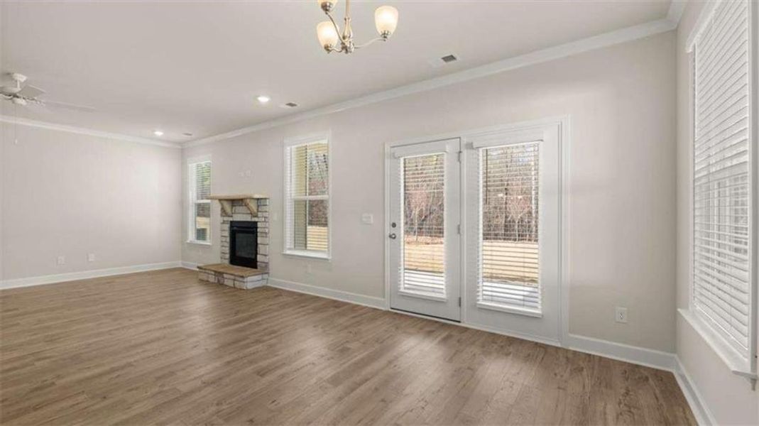 Spacious, unfurnished interior of a new home in Heritage Pointe, Senoia (Image 55).