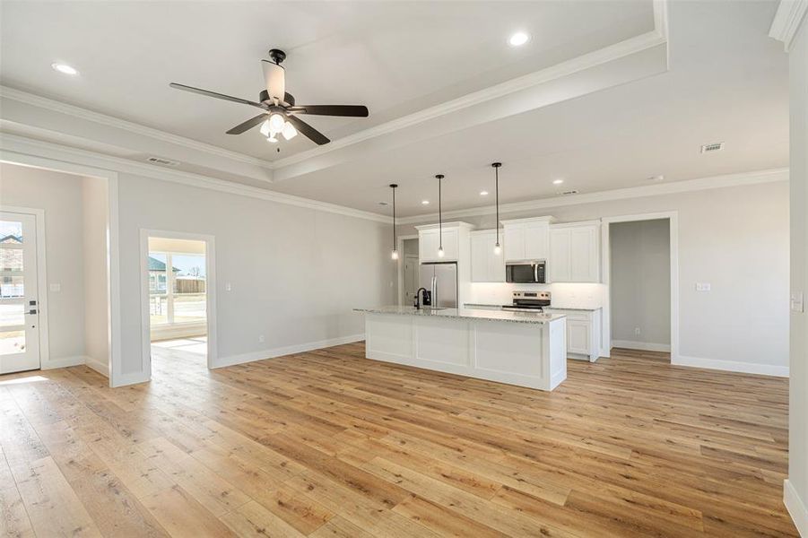 Spacious, unfurnished interior of a new home in , Mabank (Image 16).