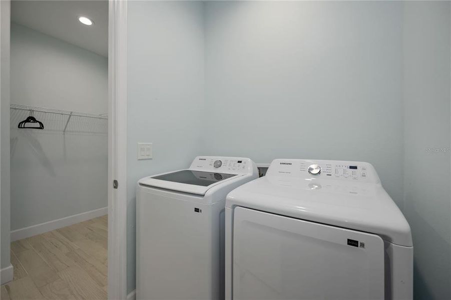 Close-up of interior finishes inside a home in , Port Charlotte (Image 21).