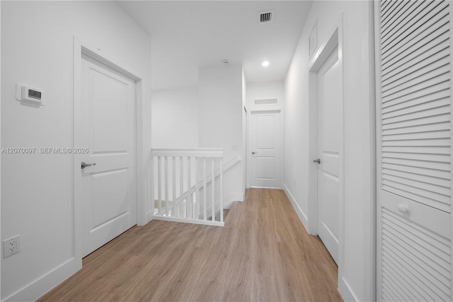 Spacious, unfurnished interior of a new home in Century Park Square, Florida City (Image 22). Spacious, unfurnished interior of a new home in Century Park Square, Florida City (Image 22).