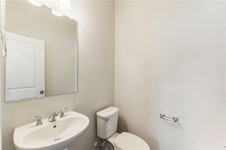 Furnished interior view inside a new home in , Atlanta (Image 6).