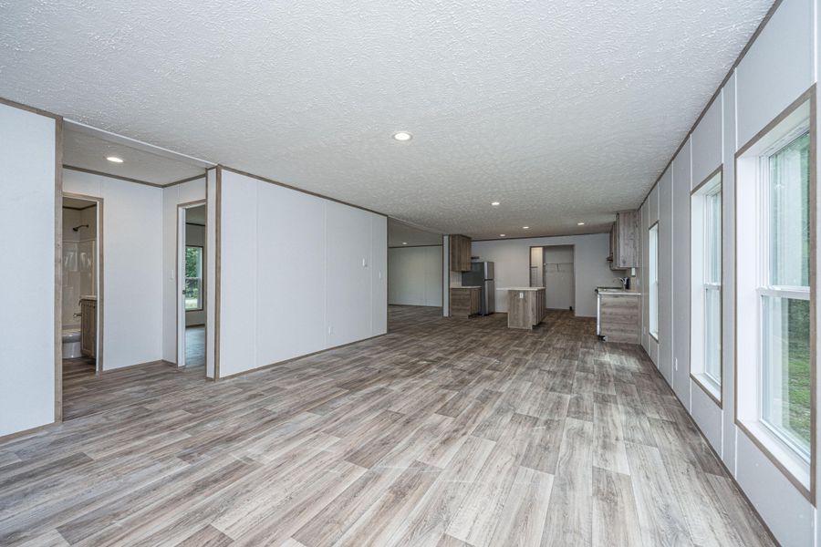 Spacious, unfurnished interior of a new home in , Cottageville (Image 19).