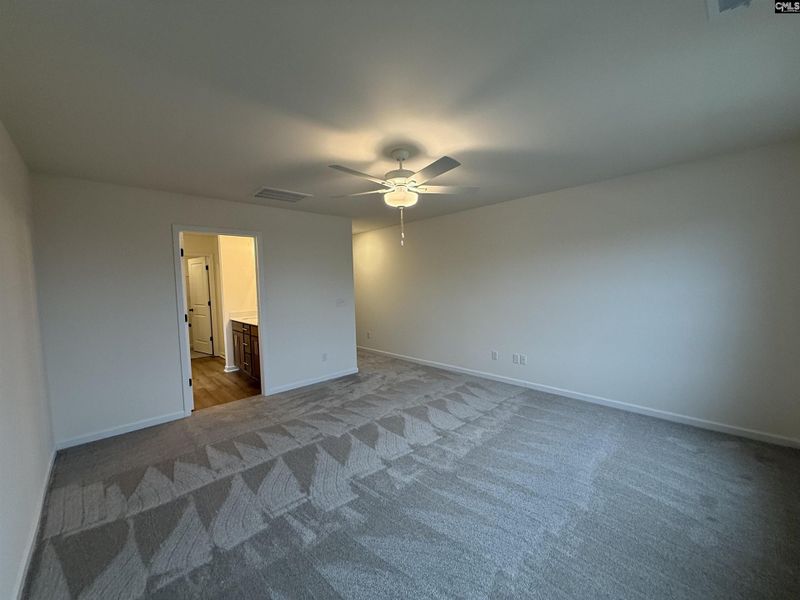 Spacious, unfurnished interior of a new home in Dunbar Village, Cayce (Image 40).