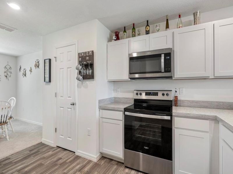 Furnished interior view inside a new home in , Port St. Lucie (Image 25).