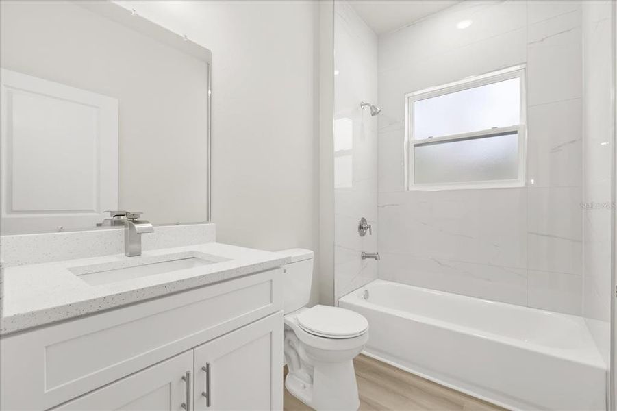 Furnished interior view inside a new home in , Ocala (Image 9).