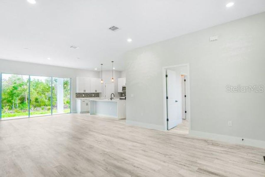 Image 28 of a home in . Image 28 of a home in .