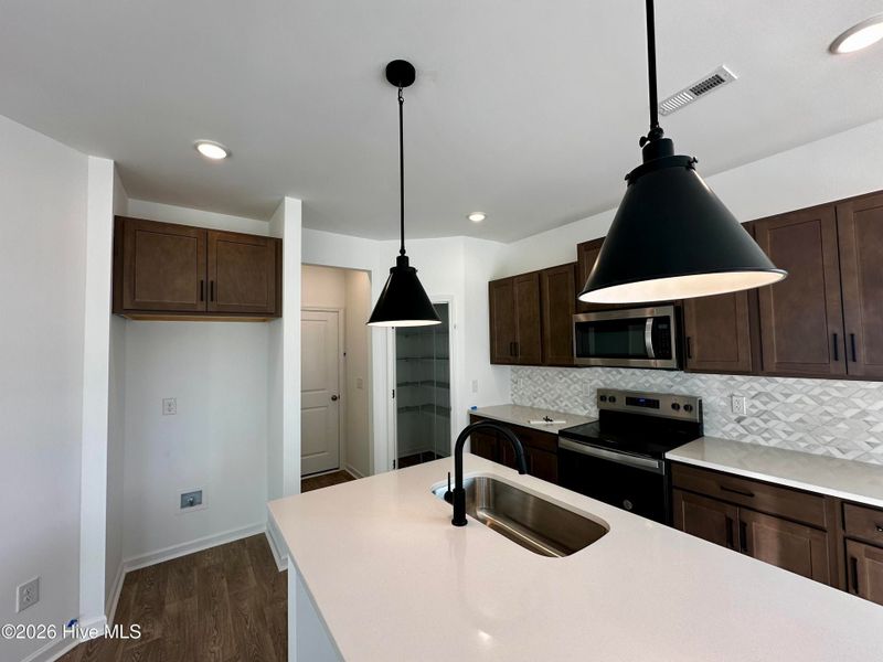 Furnished interior view inside a new home in Fords Reach, Bolivia (Image 7).