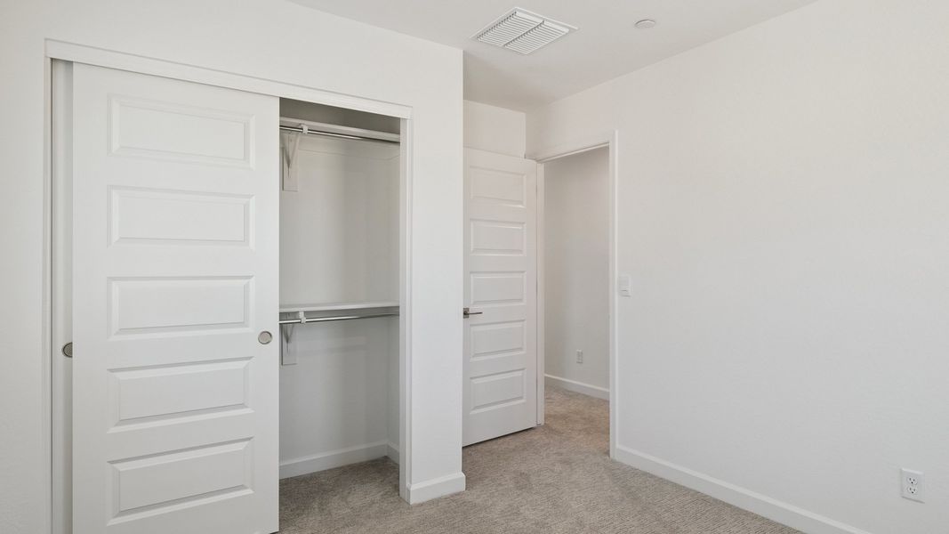 Spacious, unfurnished interior of a new home in The Buttes at Mystic, Peoria (Image 30). Spacious, unfurnished interior of a new home in The Buttes at Mystic, Peoria (Image 30).