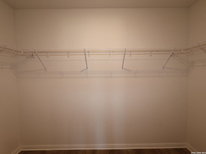 Spacious, unfurnished interior of a new home in Cinco Lakes, San Antonio (Image 23).