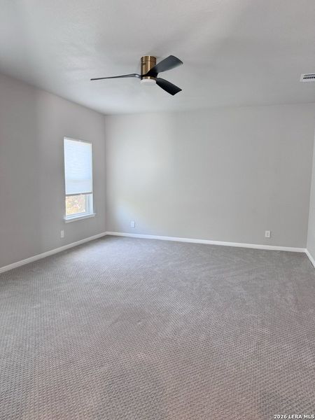 Spacious, unfurnished interior of a new home in , San Antonio (Image 22).